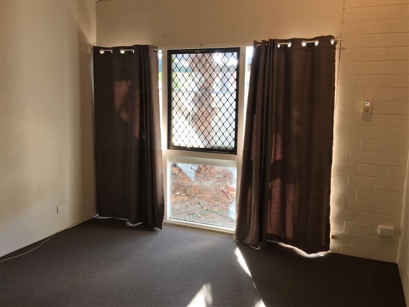 7 Chamberlain Road, Rivervale WA 6103