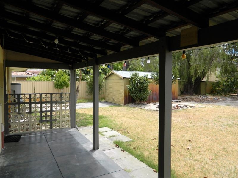 77 Gardiner Street, Belmont WA 6104