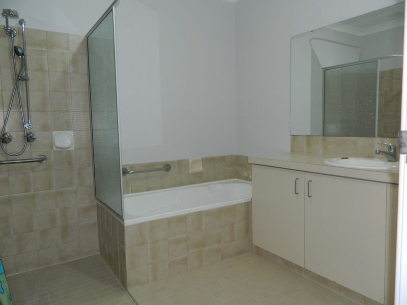 7/5 Edwards Crescent, Redcliffe WA 6104