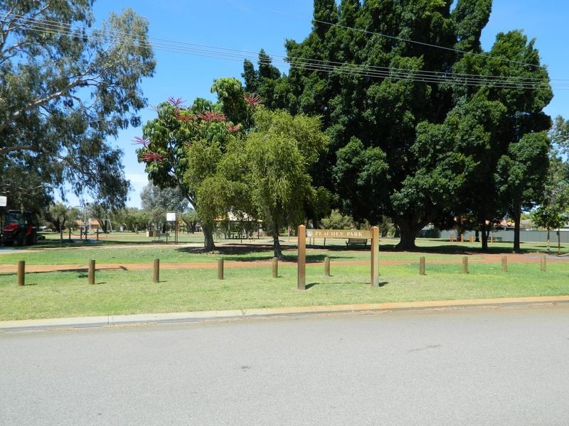 49 Yomba Street, Kewdale WA 6105