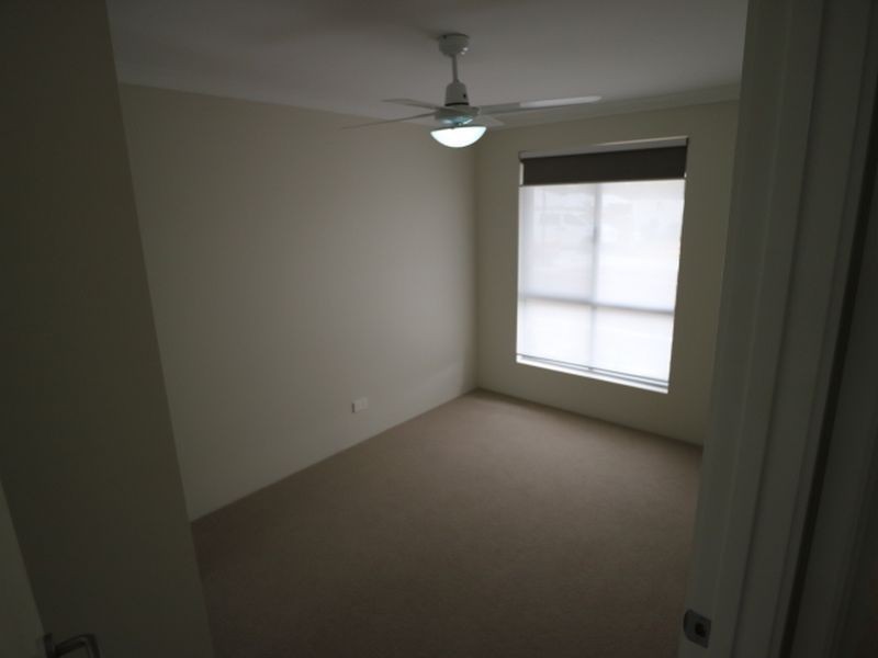 18/12 Loder Way, South Guildford WA 6055
