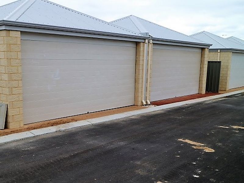 18/12 Loder Way, South Guildford WA 6055
