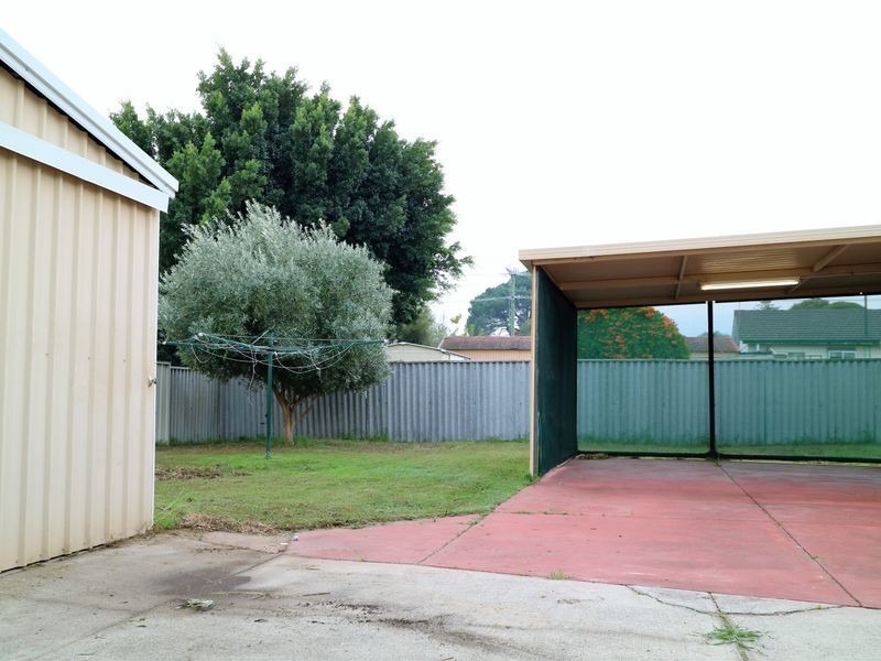 5 Beagle Place, Belmont WA 6104
