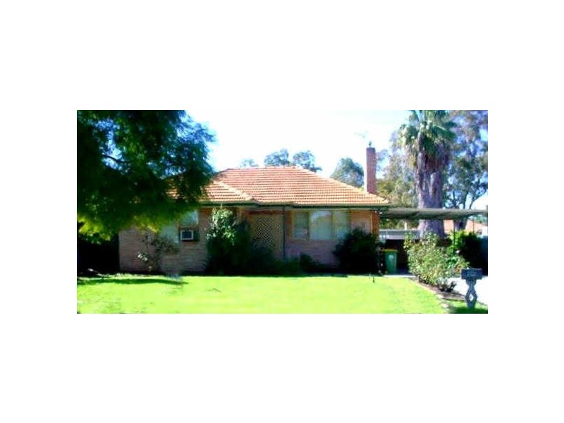 24 Vidler Street, Cloverdale WA 6105