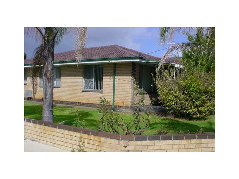 224 Fisher Street, Cloverdale WA 6105