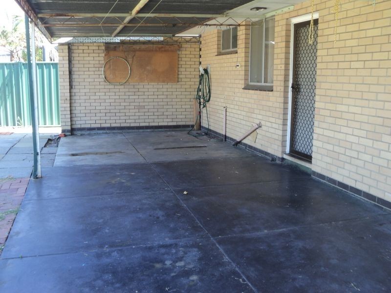 224 Fisher Street, Cloverdale WA 6105