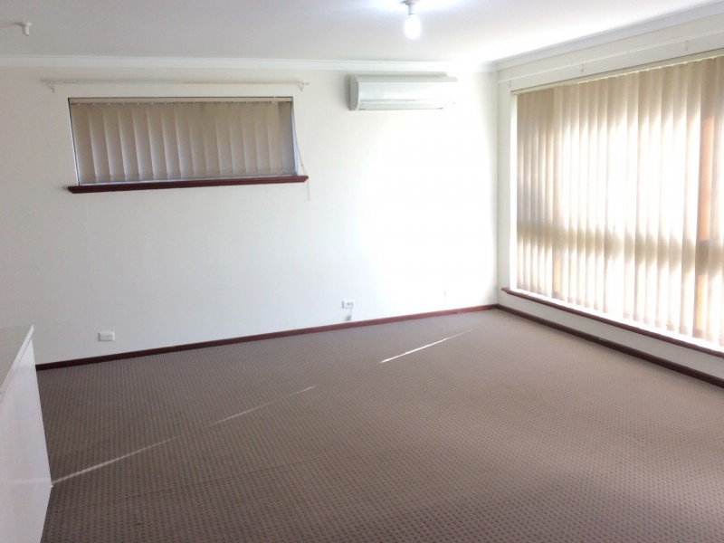 3 Glamorgan Street, East Cannington WA 6107