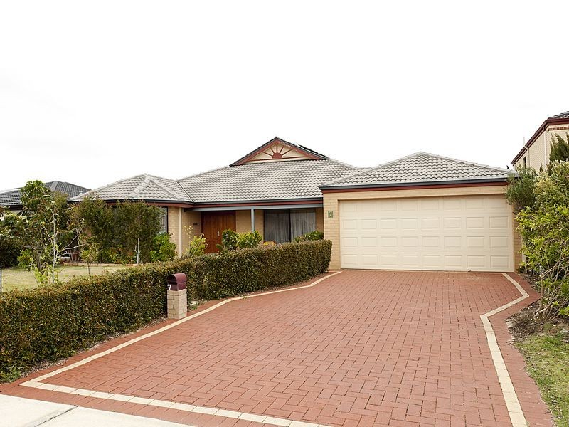 7 Excalibur Chase, Wattle Grove WA 6107