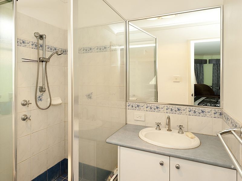 7 Excalibur Chase, Wattle Grove WA 6107