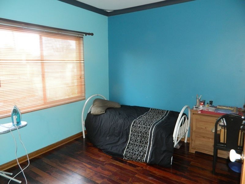 24 Berehaven Avenue, Thornlie WA 6108