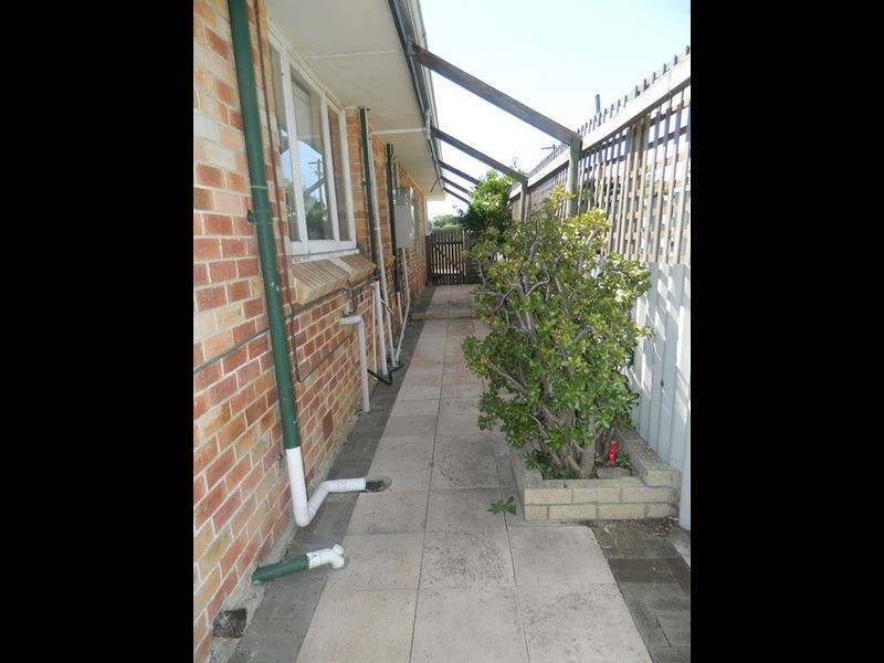 24 Berehaven Avenue, Thornlie WA 6108