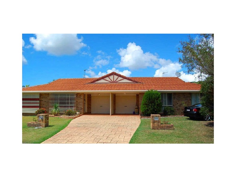 2/2 Honeymyrtle Drive, Banora Point NSW 2486