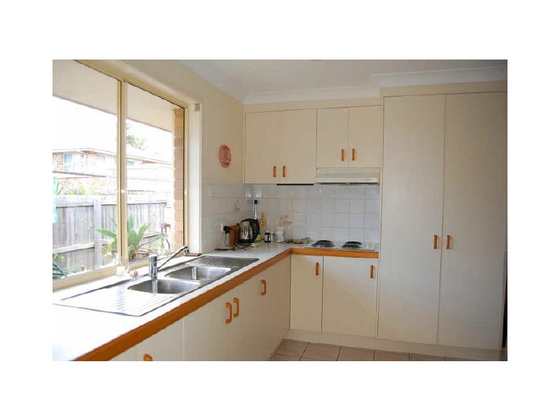 2/2 Honeymyrtle Drive, Banora Point NSW 2486
