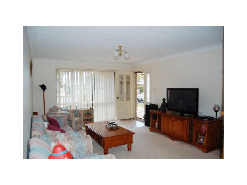 2/2 Honeymyrtle Drive, Banora Point NSW 2486