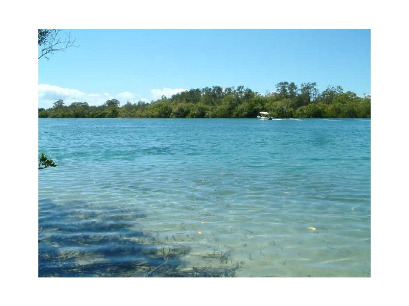 14 Sunset Boulevarde, Tweed Heads West NSW 2485