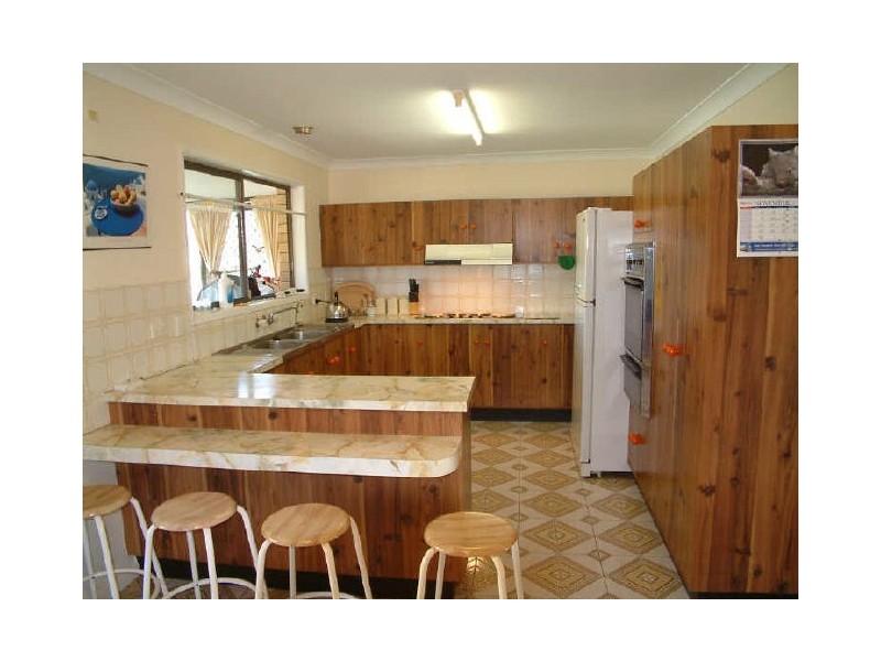 8 Headsail Crt, Currumbin Waters QLD 4223