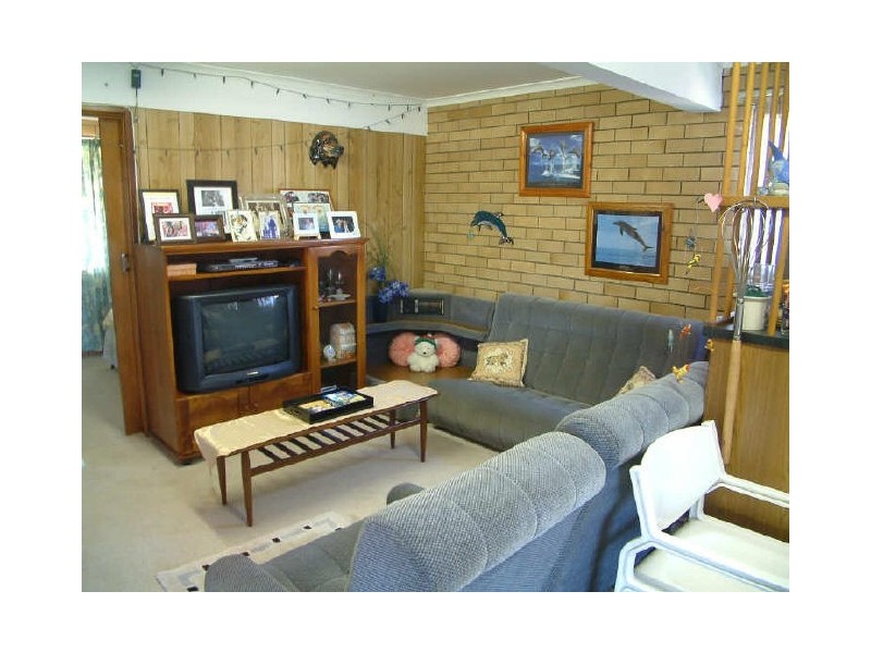 8 Headsail Crt, Currumbin Waters QLD 4223