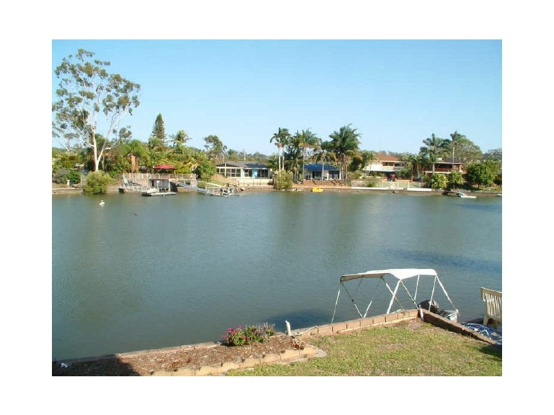 8 Headsail Crt, Currumbin Waters QLD 4223