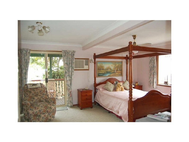 100 Riverside Dr, Tumbulgum NSW 2490