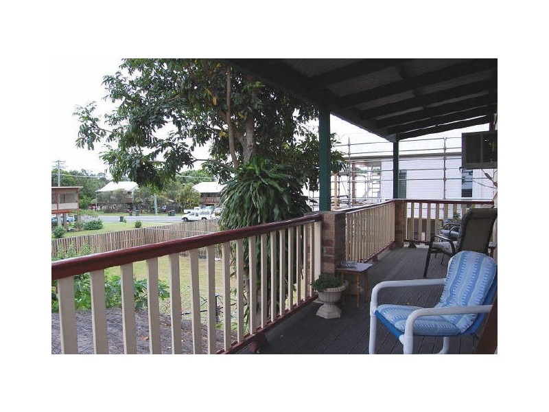 100 Riverside Dr, Tumbulgum NSW 2490