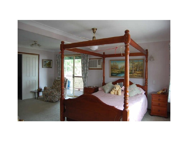 100 Riverside Dr, Tumbulgum NSW 2490