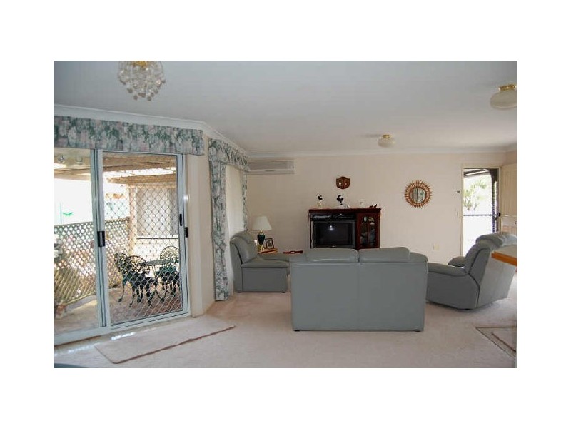 1/24 Birkdale Court, Banora Point NSW 2486