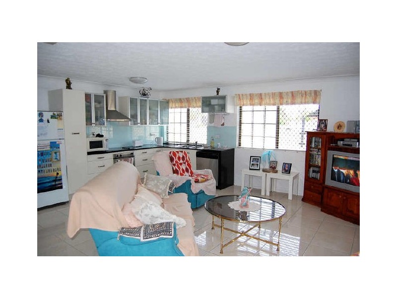 1/1 Second Ave, Palm Beach QLD 4221