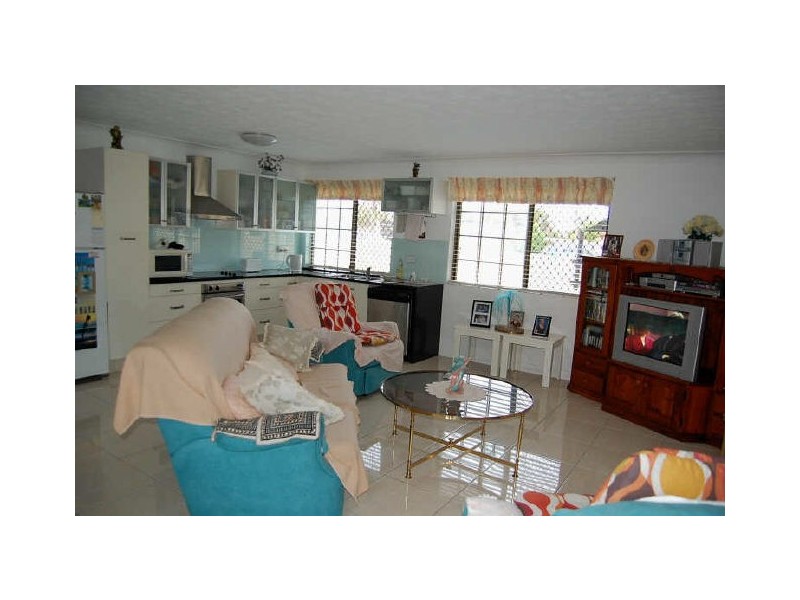 1/1 Second Ave, Palm Beach QLD 4221