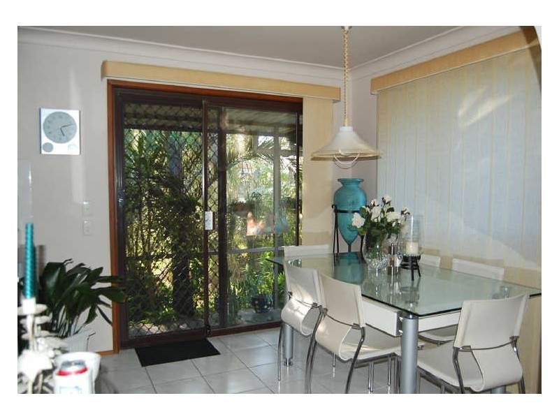 2/64 Blundell Bvd, Tweed Heads South NSW 2486