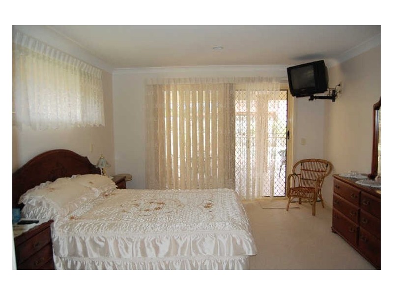 15 Franklin Street, Banora Point NSW 2486