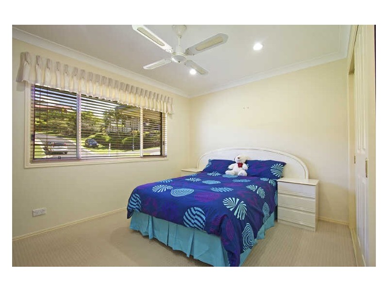13 Tyrone Terrace, Banora Point NSW 2486