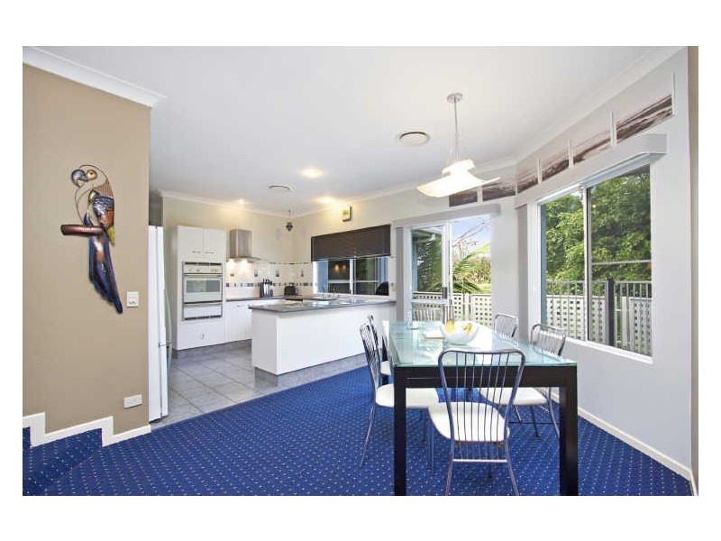 19 Kaffia Court, Elanora QLD 4221