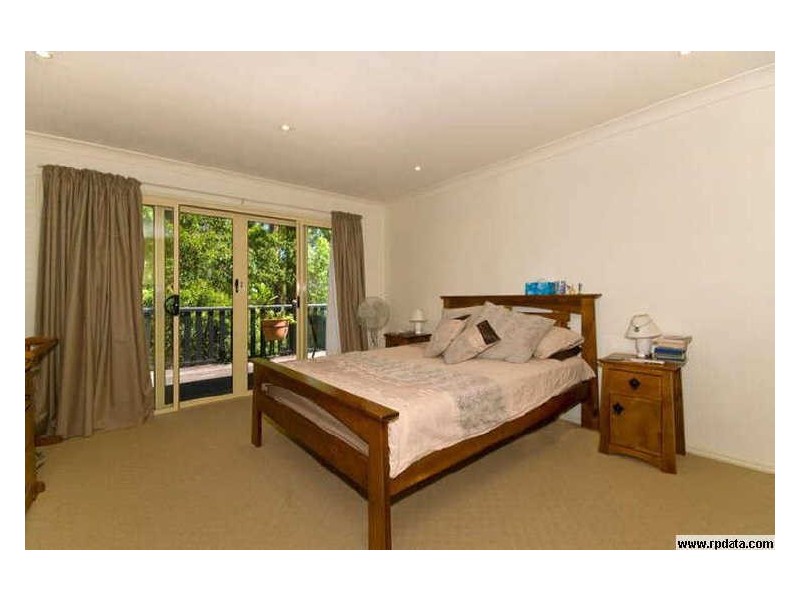 7 Forest Dr, Elanora QLD 4221