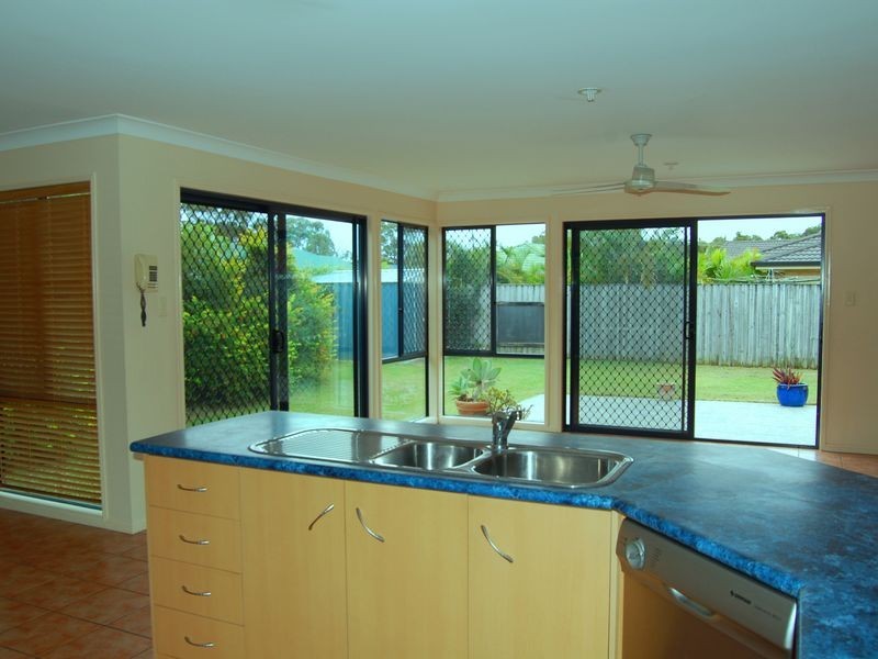 5 Cook Crescent, Tweed Heads South NSW 2486
