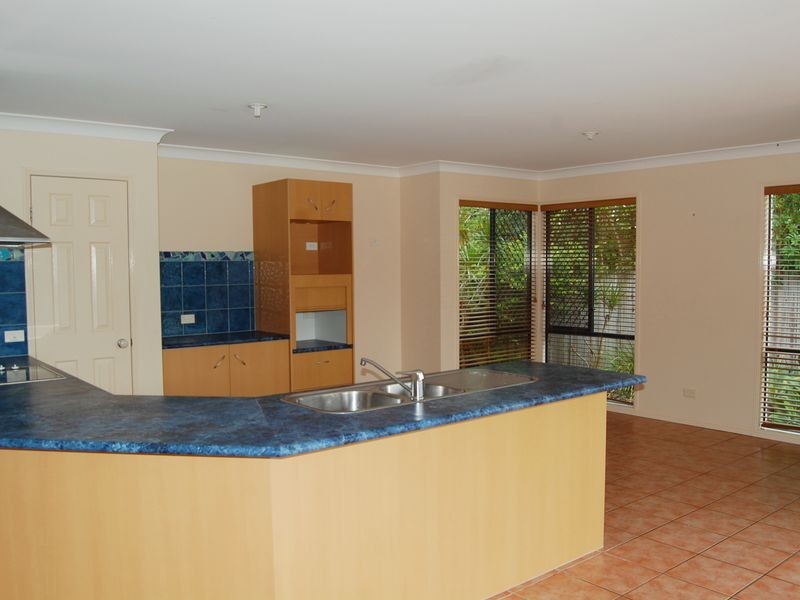 5 Cook Crescent, Tweed Heads South NSW 2486