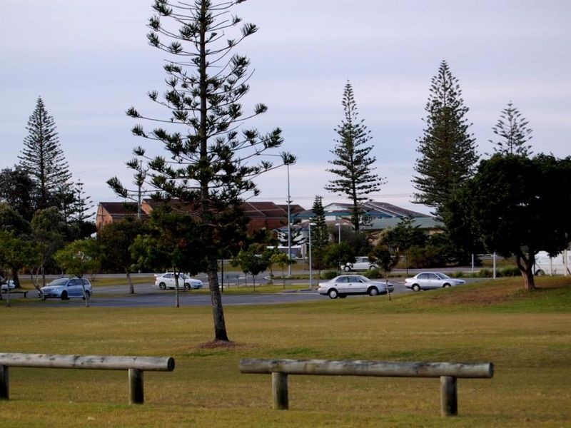 10 Tugun St, Tugun QLD 4224