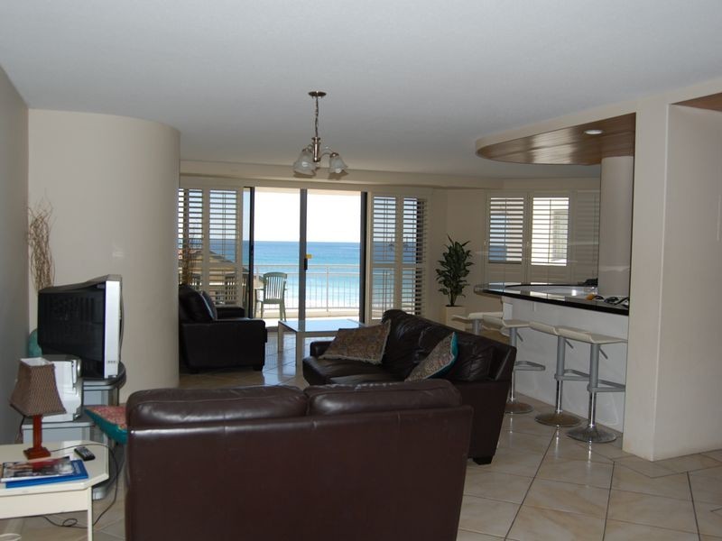 12/277 Golden Four Dr, Bilinga QLD 4225