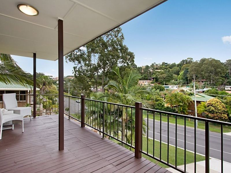 4 Mirreen Dr, Tugun QLD 4224
