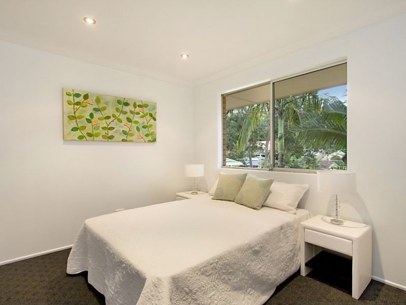 4 Mirreen Dr, Tugun QLD 4224