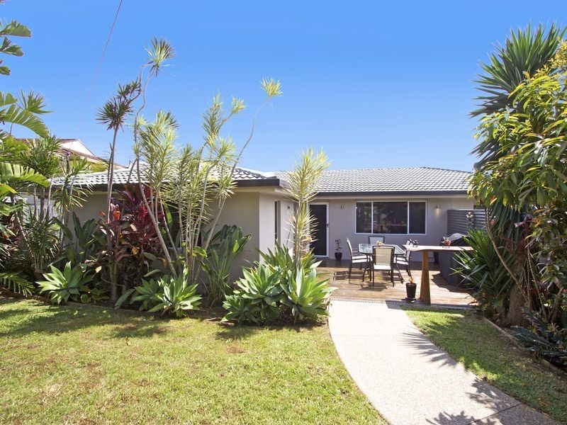 121 Pioneer Pde, Banora Point NSW 2486