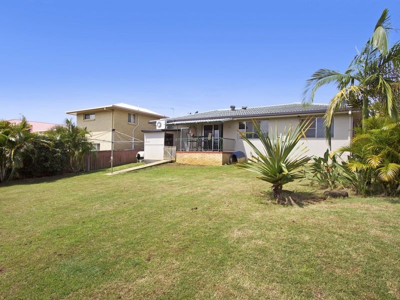 121 Pioneer Pde, Banora Point NSW 2486