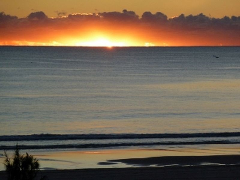 ABSOLUTE BEACHFRONT GOLD COAST, Bilinga QLD 4225