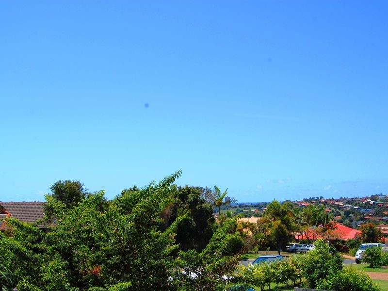 78 Lochlomond Dr, Banora Point NSW 2486