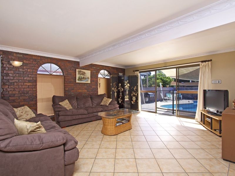 15 Shearwater Parade, Tweed Heads NSW 2485