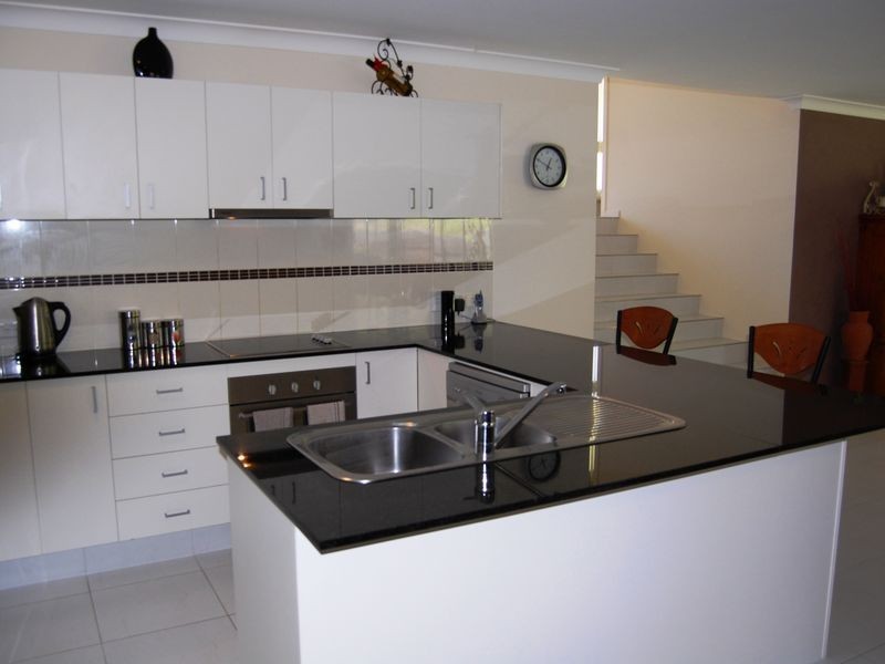 8 Firetail Crt, Tweed Heads South NSW 2486