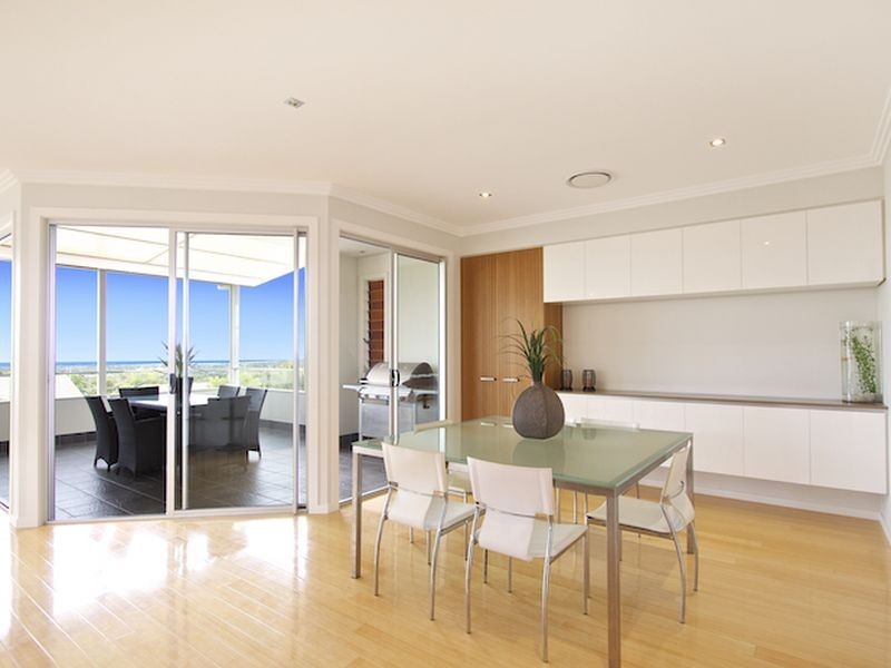 37 Martinelli Ave, Banora Point NSW 2486