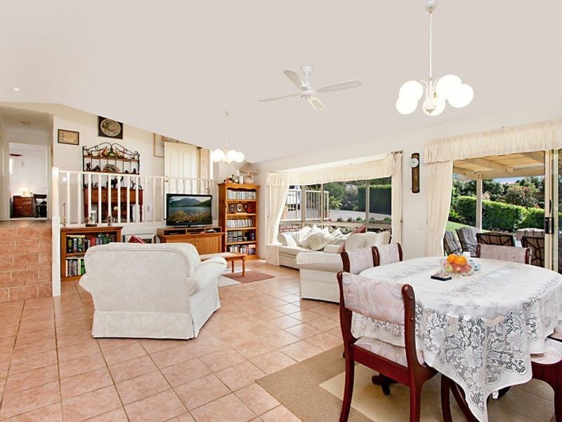 22 Tyrone Terrace, Banora Point NSW 2486