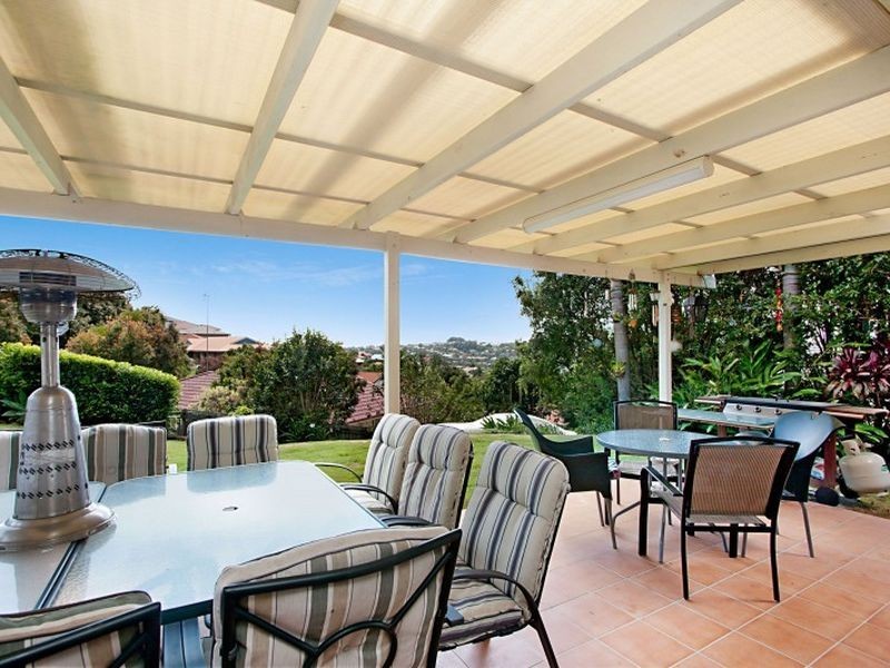 22 Tyrone Terrace, Banora Point NSW 2486