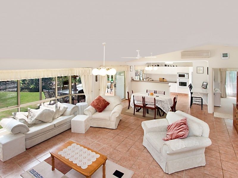 22 Tyrone Terrace, Banora Point NSW 2486