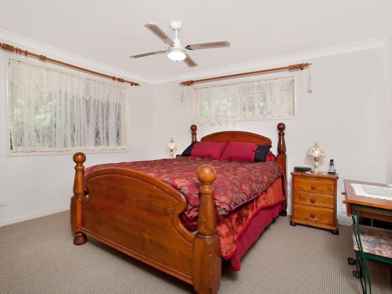 22 Tyrone Terrace, Banora Point NSW 2486